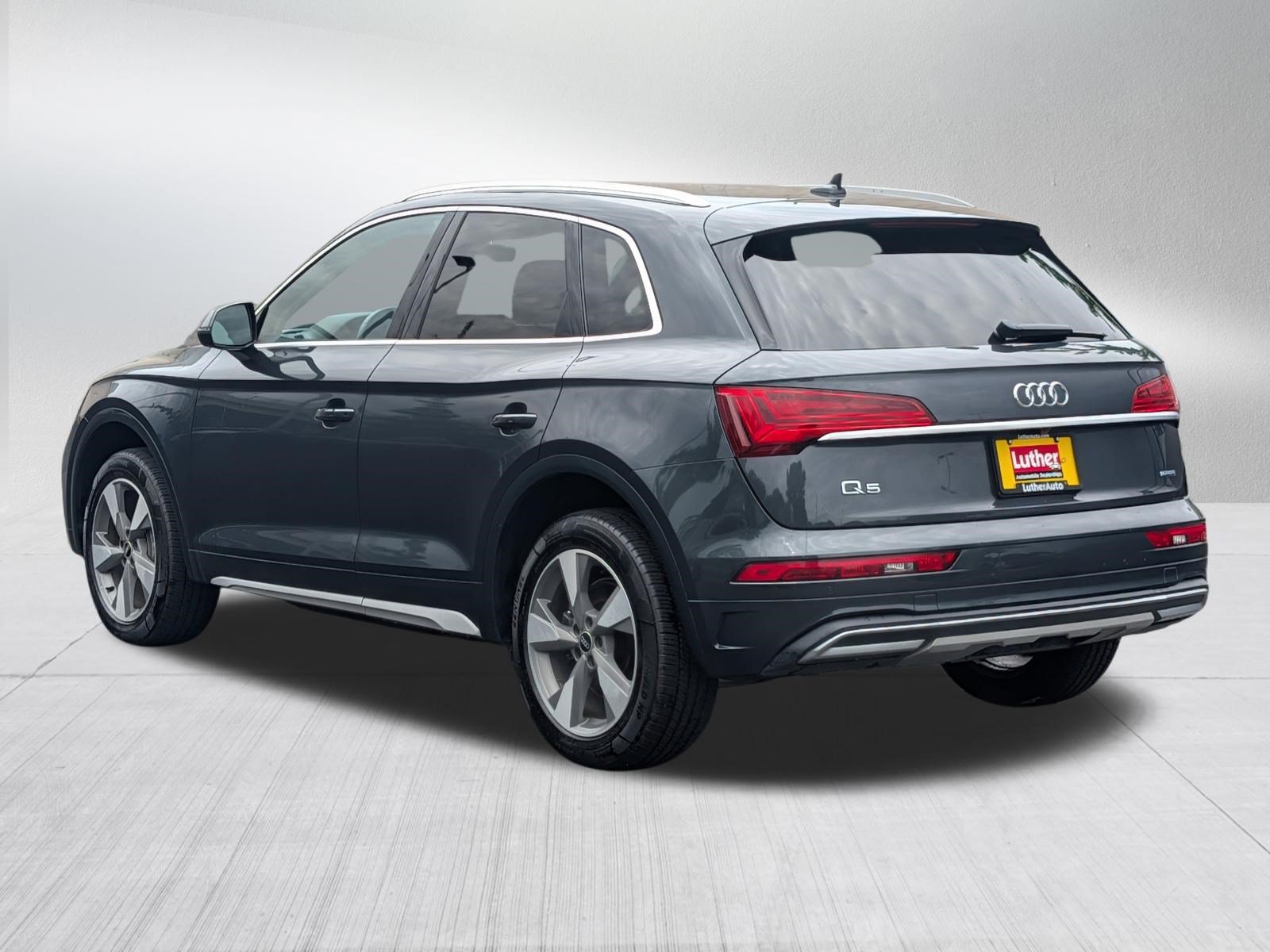 Used 2023 Audi Q5 2.0T Premium Plus w/ Premium Plus Package AWD/4WD image 6