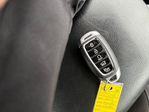Used 2022 Hyundai Elantra SEL w/ Convenience + Premium Package FWD image 30