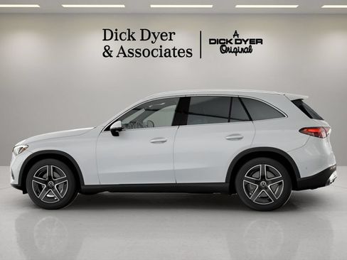 Used 2026 Mercedes-Benz GLC 300 image 28