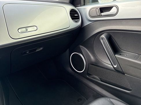 Used 2016 Volkswagen Beetle 1.8T S image 22