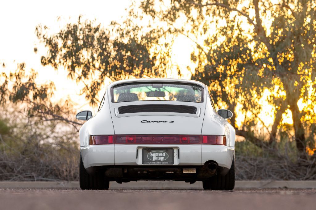 Used 1992 Porsche 911 Carrera RWD image 15