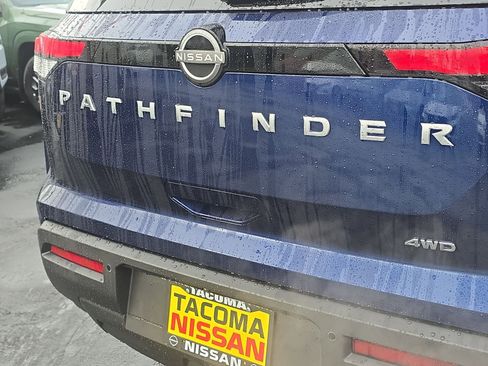 New 2025 Nissan Pathfinder SV image 26