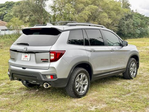 Used 2025 Honda Passport TrailSport image 4