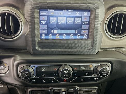 Used 2021 Jeep Wrangler Sport S image 23