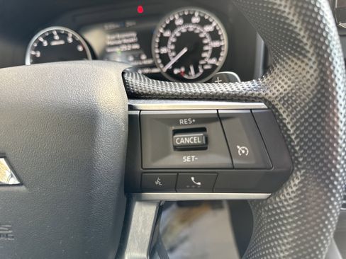 Used 2022 Mitsubishi Outlander ES image 20