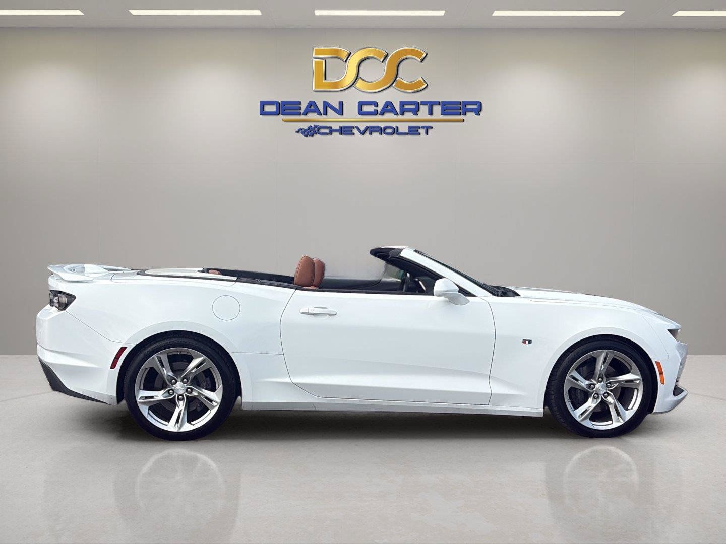 Used 2021 Chevrolet Camaro SS RWD image 9