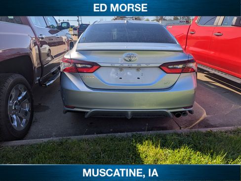 Used 2021 Toyota Camry SE image 6