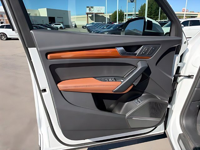 Used 2024 Audi Q5 e Premium Plus w/ Premium Plus Package AWD/4WD image 22