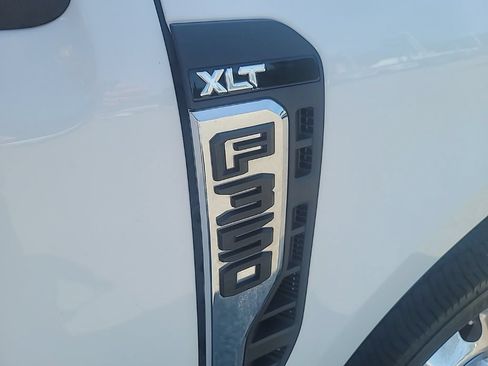 Used 2023 Ford F350 XLT w/ 360-Degree Camera Package AWD/4WD image 10