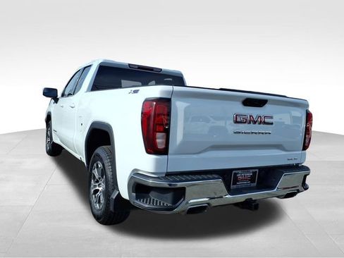 Used 2021 GMC Sierra 1500 SLE image 4