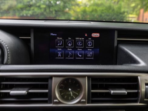 Used 2016 Lexus IS 350 w/ F Sport Package RWD image 8