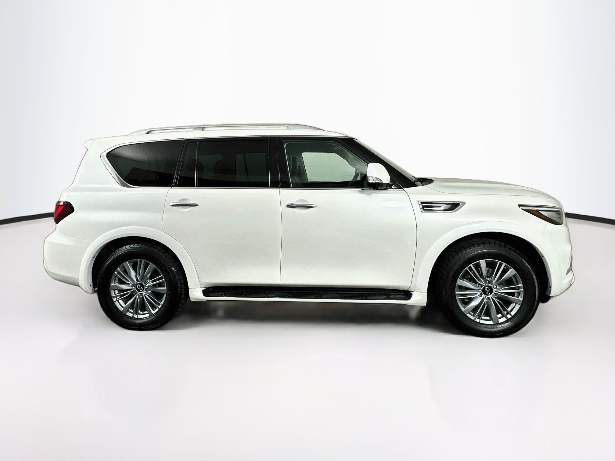 Used 2024 INFINITI QX80 Luxe AWD/4WD image 10