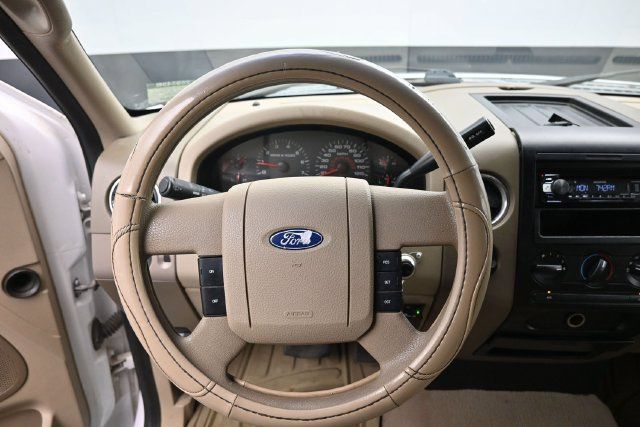 Used 2006 Ford F150 XLT RWD image 12