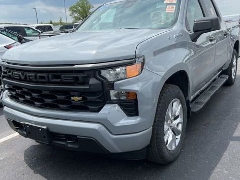 Used 2024 Chevrolet Silverado 1500 Custom AWD/4WD image 1