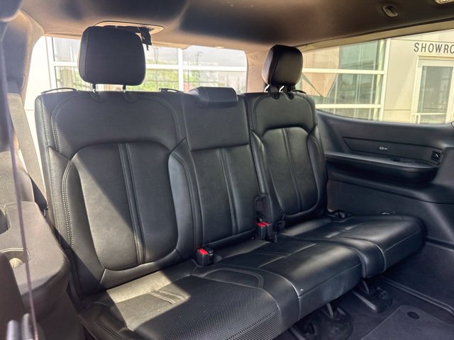 Used 2024 Jeep Wagoneer Series II AWD/4WD image 29