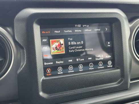 Used 2022 Jeep Gladiator Sport image 28