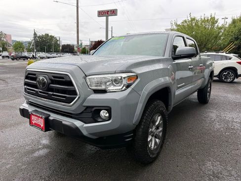 Used 2019 Toyota Tacoma SR5 AWD/4WD image 4
