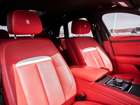 Used 2024 Rolls-Royce Ghost AWD/4WD image 43
