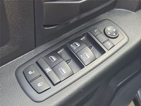 Used 2017 RAM 1500 Express w/ Black Ram 1500 Express Group image 21