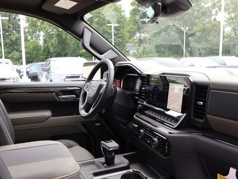 New 2026 Chevrolet Silverado 1500 ZR2 w/ Dark Appearance Package AWD/4WD image 46