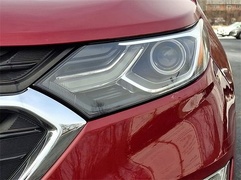 Used 2018 Chevrolet Equinox LT image 12