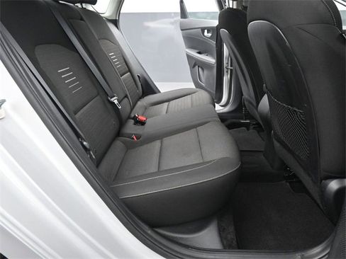 Used 2019 Kia Forte S image 15