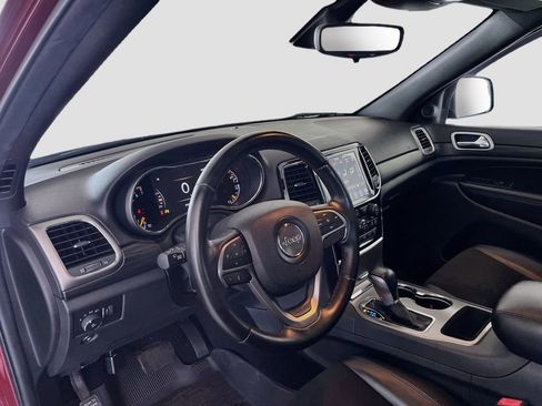 Used 2021 Jeep Grand Cherokee Laredo X RWD image 9