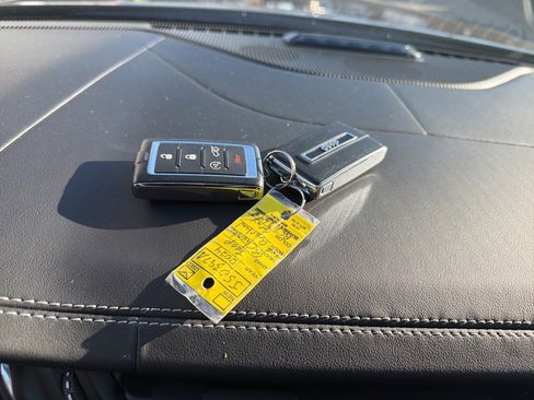 Used 2024 Jeep Grand Cherokee Overland w/ Trailer Tow Package image 16