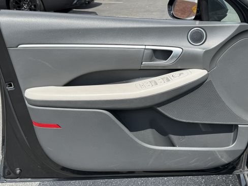 Used 2025 Hyundai Sonata SEL FWD image 13