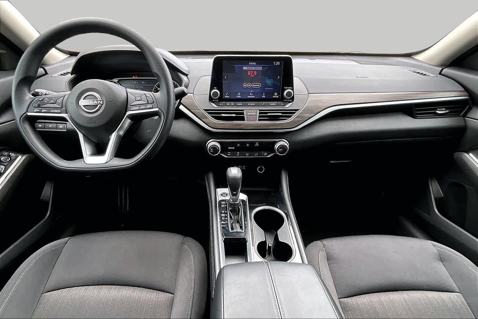 Certified 2023 Nissan Altima 2.5 SV FWD image 16