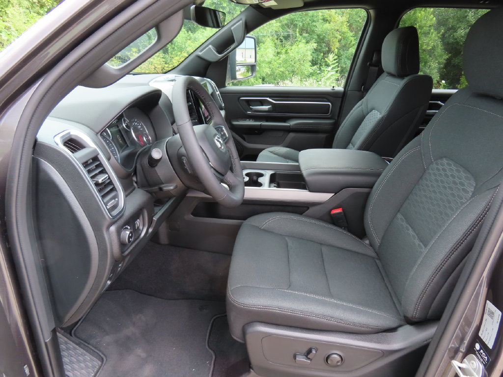 Certified 2025 RAM 1500 Big Horn AWD/4WD image 22