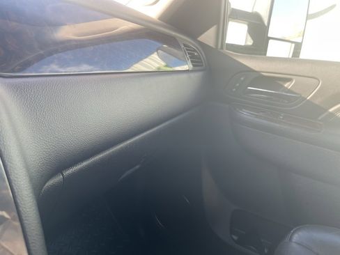 Used 2013 GMC Sierra 2500 Denali w/ Suspension Package, Off-Road image 34