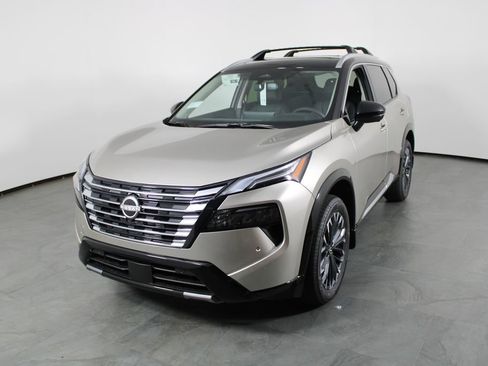New 2026 Nissan Rogue Platinum AWD/4WD image 2
