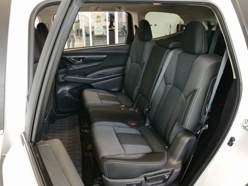 Used 2023 Subaru Ascent Premium w/ Convenience Package image 12