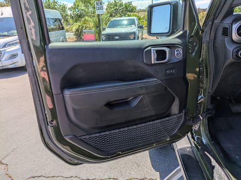 Used 2021 Jeep Wrangler Rubicon AWD/4WD image 12