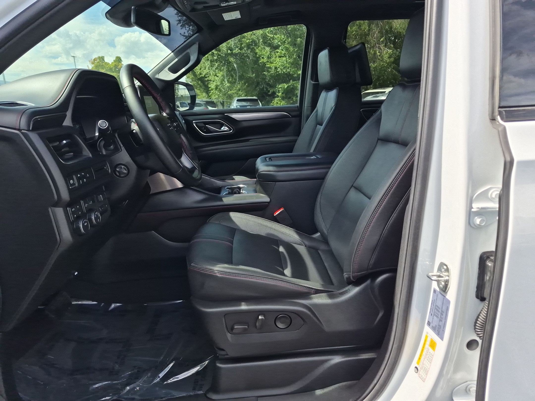 Certified 2024 Chevrolet Tahoe RST w/ Luxury Package AWD/4WD image 26