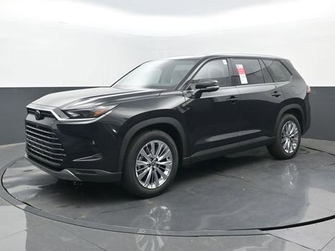 New 2026 Toyota Grand Highlander AWD image 23