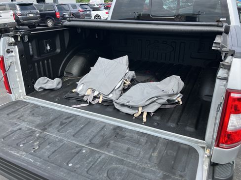 Used 2019 Ford F150 XLT w/ Equipment Group 302A Luxury AWD/4WD image 8