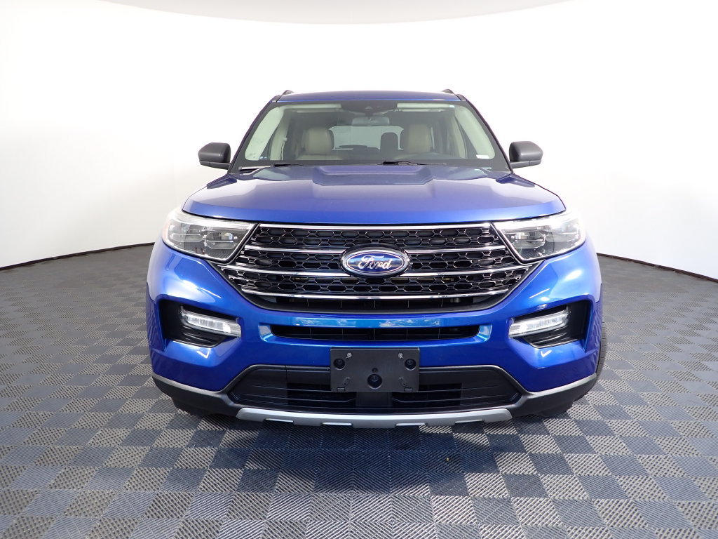 Used 2020 Ford Explorer XLT w/ Equipment Group 202A AWD/4WD image 7