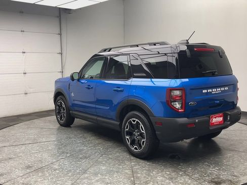 Used 2025 Ford Bronco Sport Outer Banks w/ Outer Banks Tech Package+ image 2