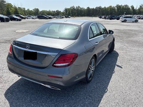 Used 2019 Mercedes-Benz E 300 image 8
