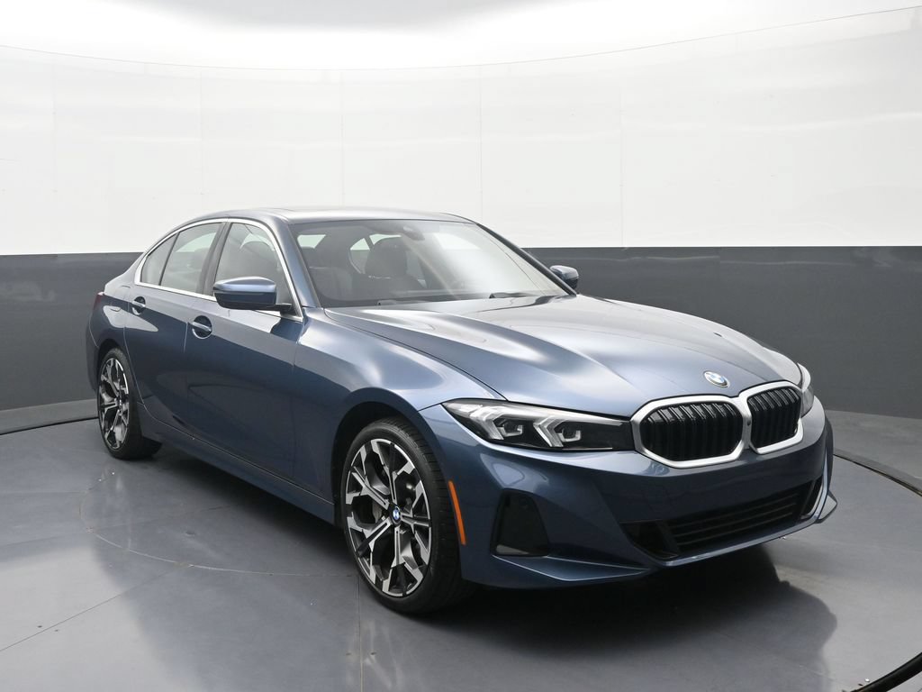 Used 2026 BMW 330i xDrive Sedan AWD/4WD image 3