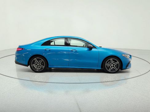 Used 2025 Mercedes-Benz CLA 250 image 4