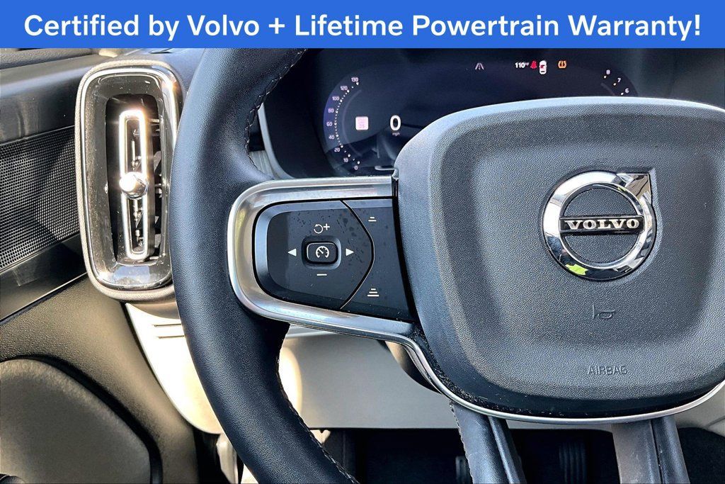 Used 2024 Volvo XC40 B5 Plus AWD/4WD image 26