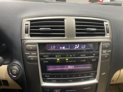 Used 2007 Lexus IS 350 RWD image 22