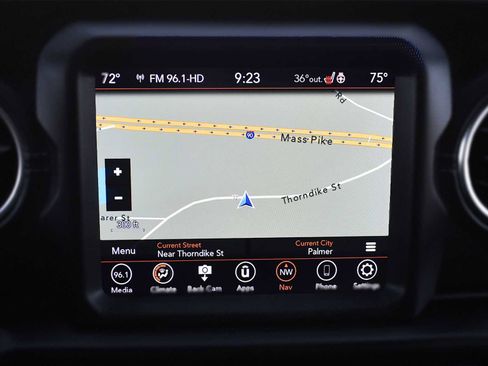 Used 2020 Jeep Wrangler Unlimited Sahara image 19