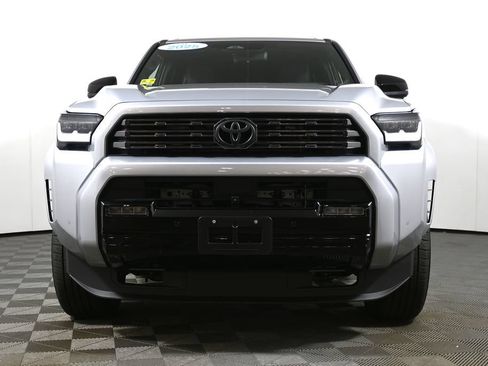 Used 2025 Toyota 4Runner Platinum AWD/4WD image 10