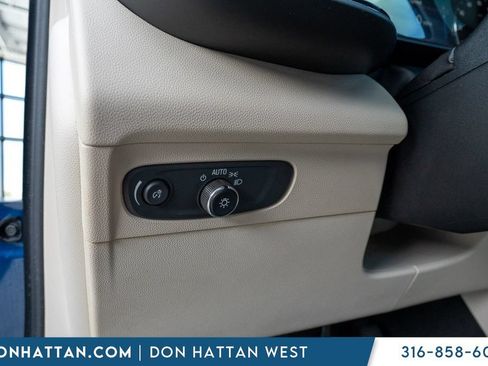 Used 2023 Buick Envision Preferred FWD image 17