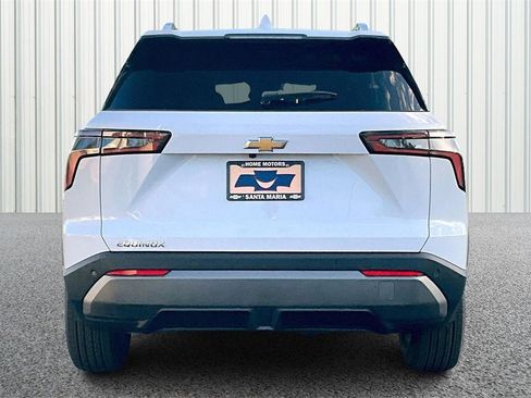 New 2026 Chevrolet Equinox LT w/ Convenience Package II image 9