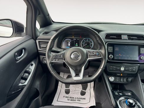 Used 2021 Nissan Leaf SV Plus w/ SV Plus Technology Package image 12